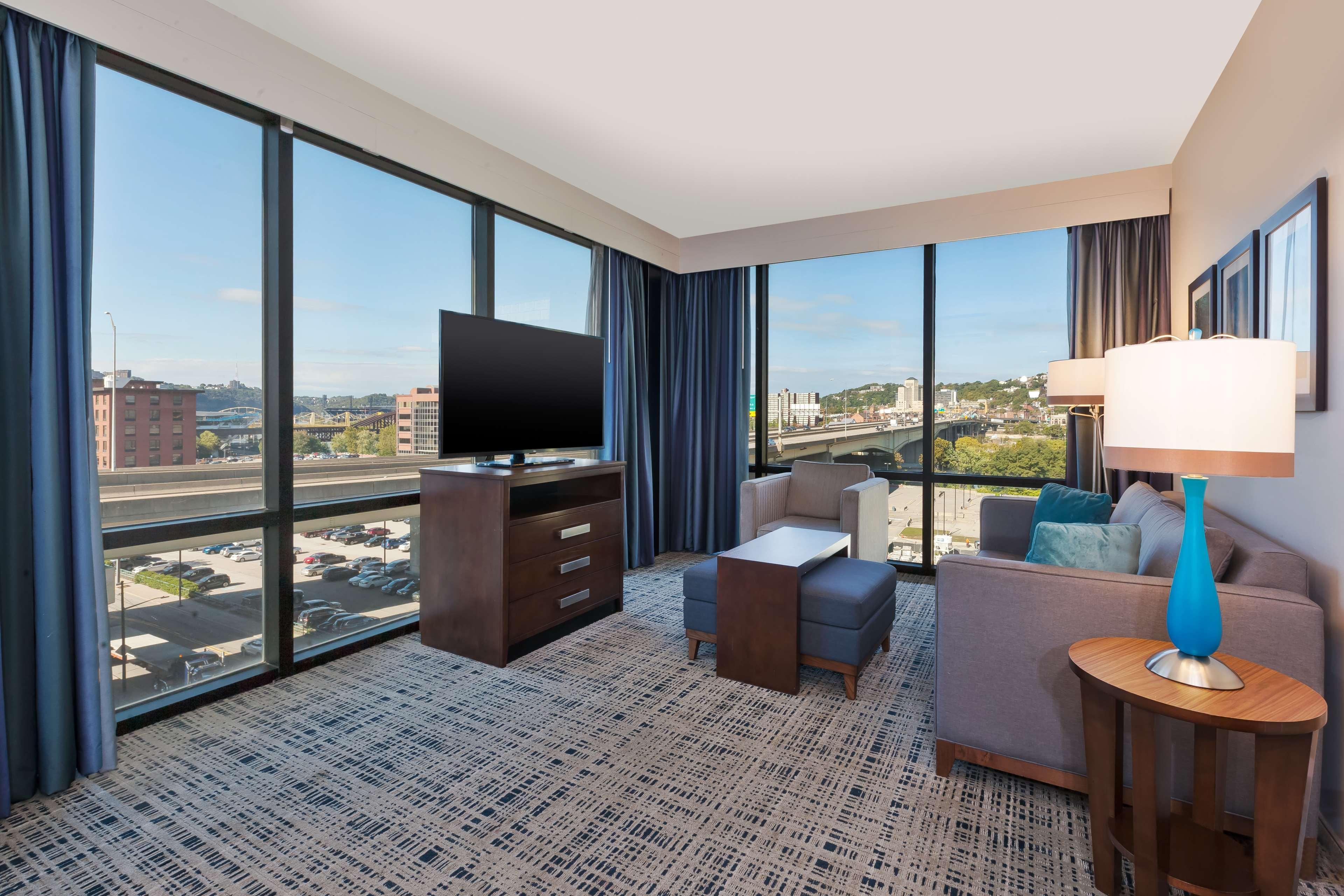 Homewood Suites By Hilton Pittsburgh Downtown Екстериор снимка