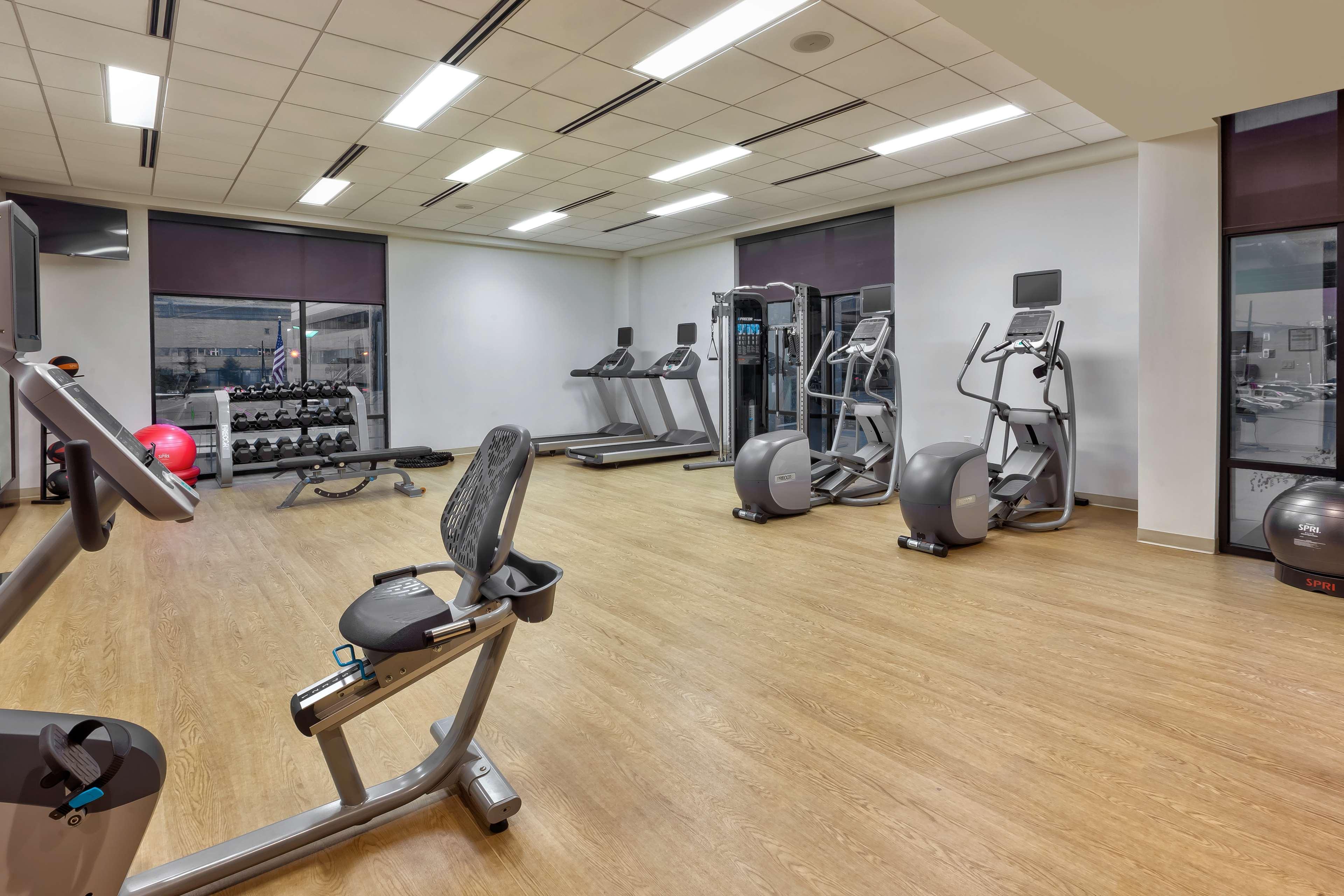 Homewood Suites By Hilton Pittsburgh Downtown Екстериор снимка