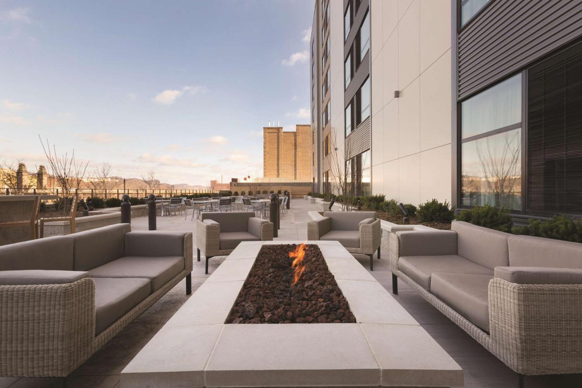 Homewood Suites By Hilton Pittsburgh Downtown Екстериор снимка