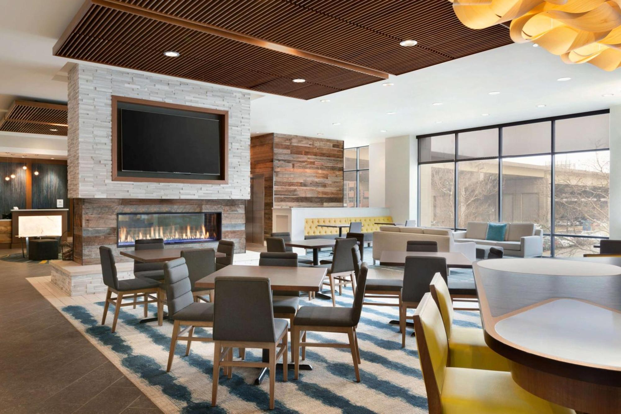 Homewood Suites By Hilton Pittsburgh Downtown Екстериор снимка